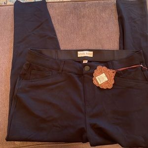 NWT black jeggings
